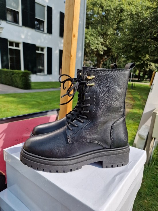 Label dot tilly boots