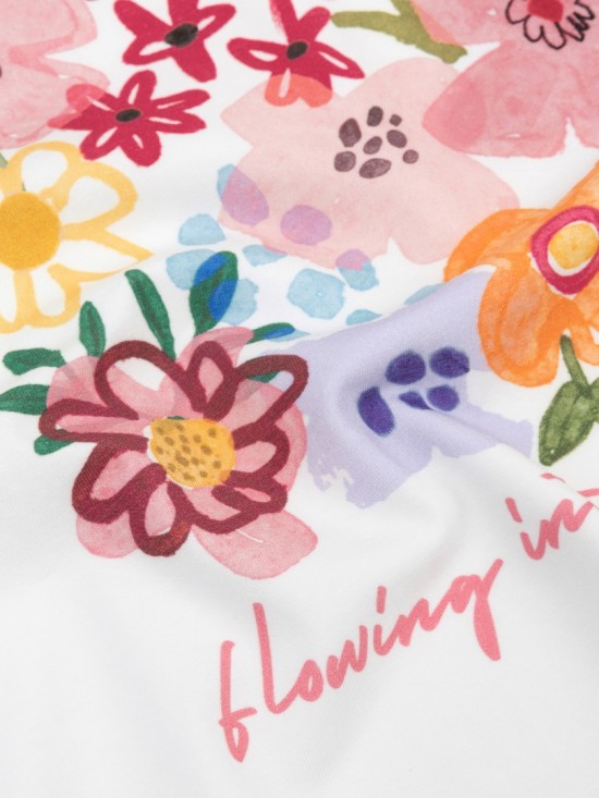 T shirt blossom days off white detailwhite background