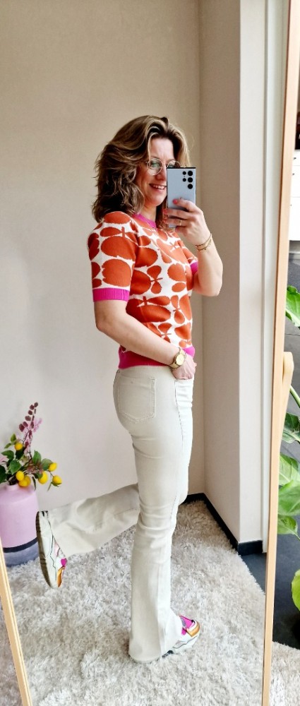 Top tulip midwaist flared redial